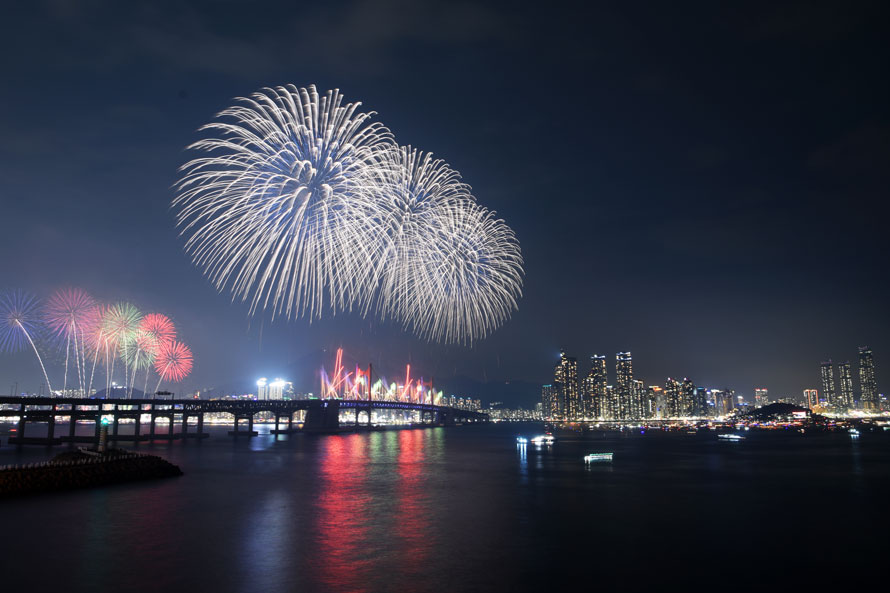The 18th Busan Fireworks Festival썸네일