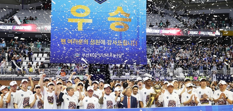 부산 KCC ‘우승’…“부산이 챔피언”
