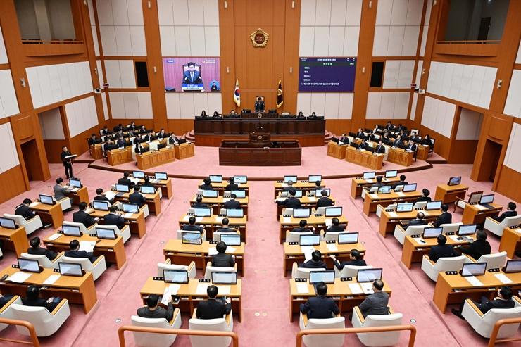 14-1-2 제318회 임시회 제1차 본회의(본회의장) 02