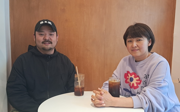 16-4 권민철 대표(왼쪽)와 김소미 회원