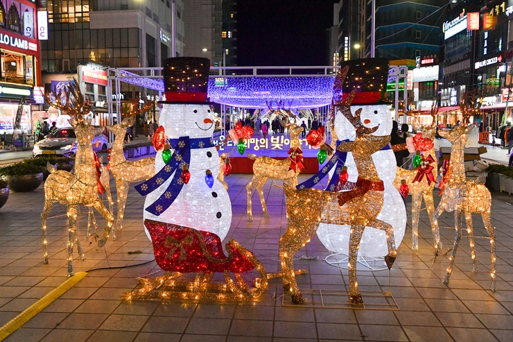 釜山のイルミネーション冬の釜山に「希望の光」